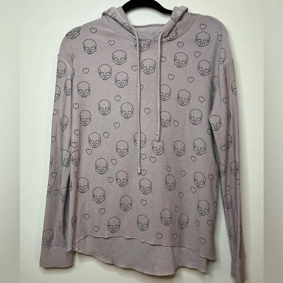 CHASER Little Pink Skulls Sweatshirt Hoodie - Picture 3 of 11